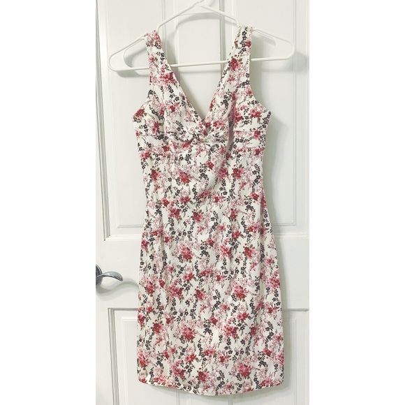 Vintage floral trilogy dress - Picture 2 of 5